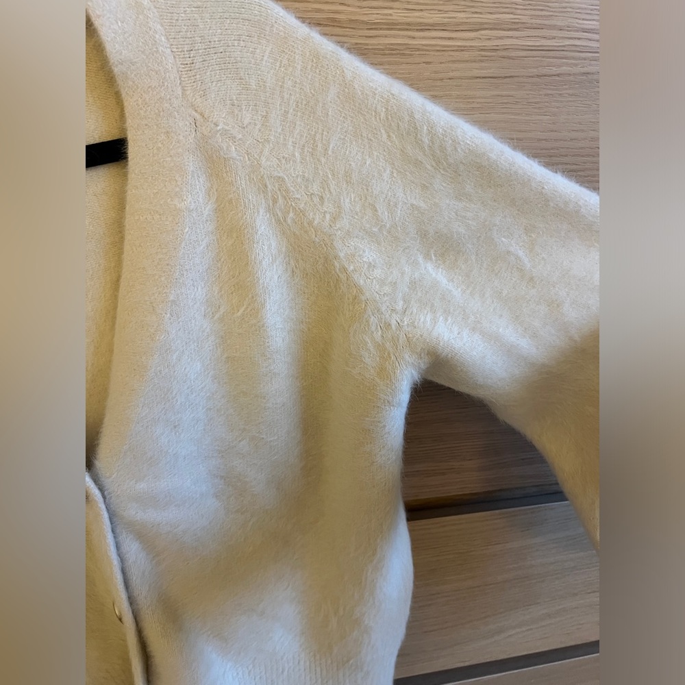 Merlo Cardigan - Picture 7 of 8